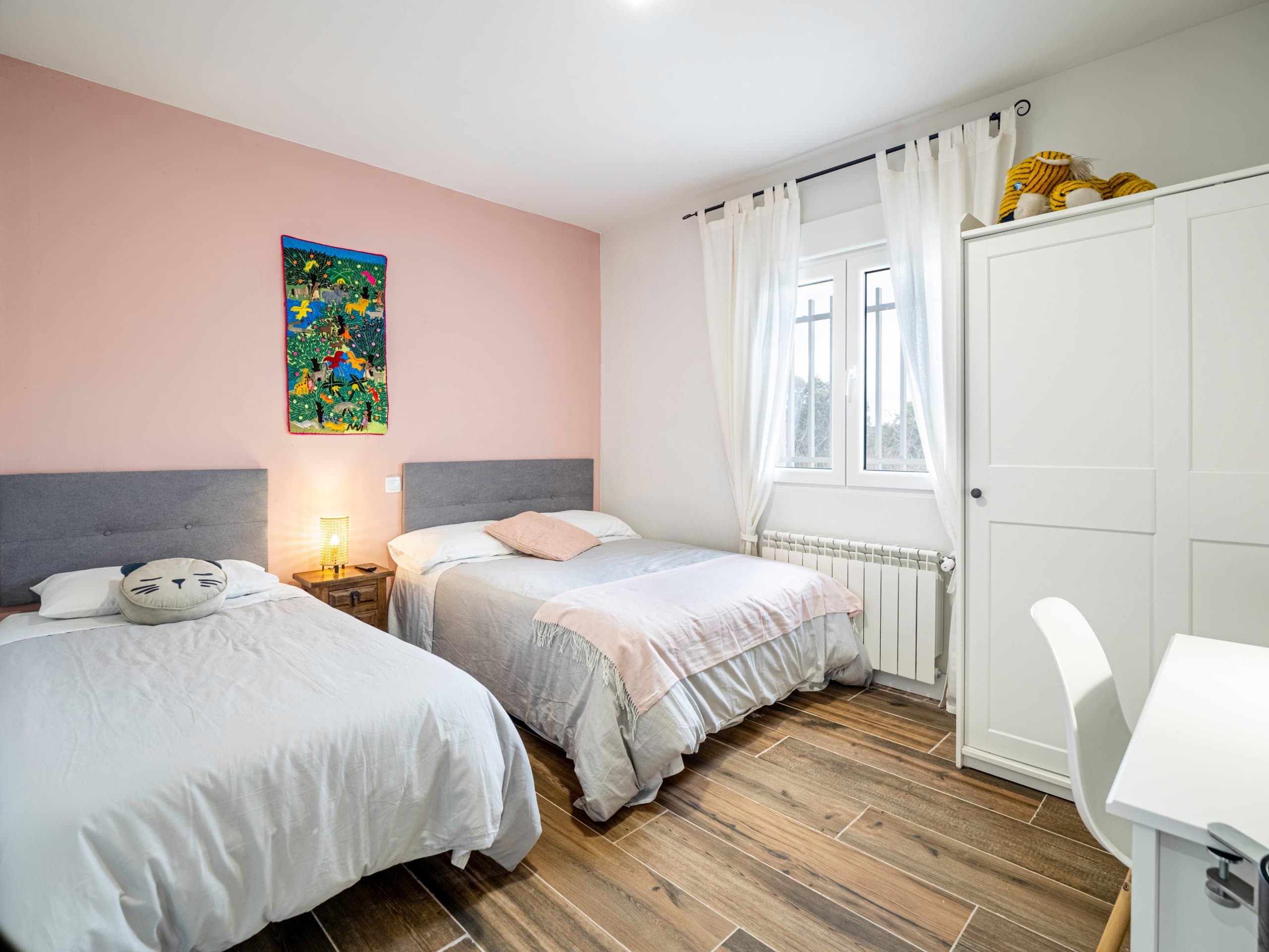 4 Rooms